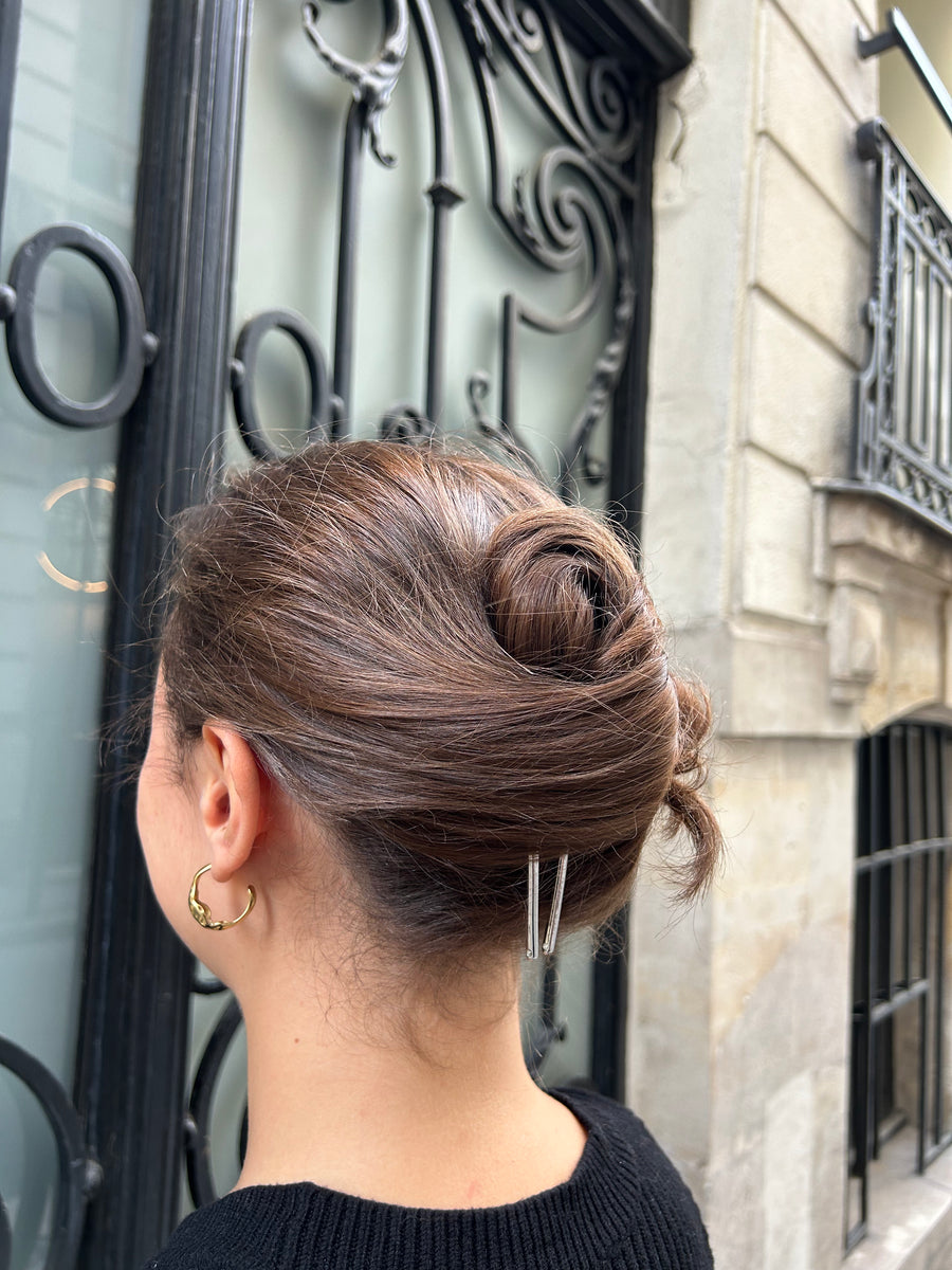 Coiffure avec une pince AELYS