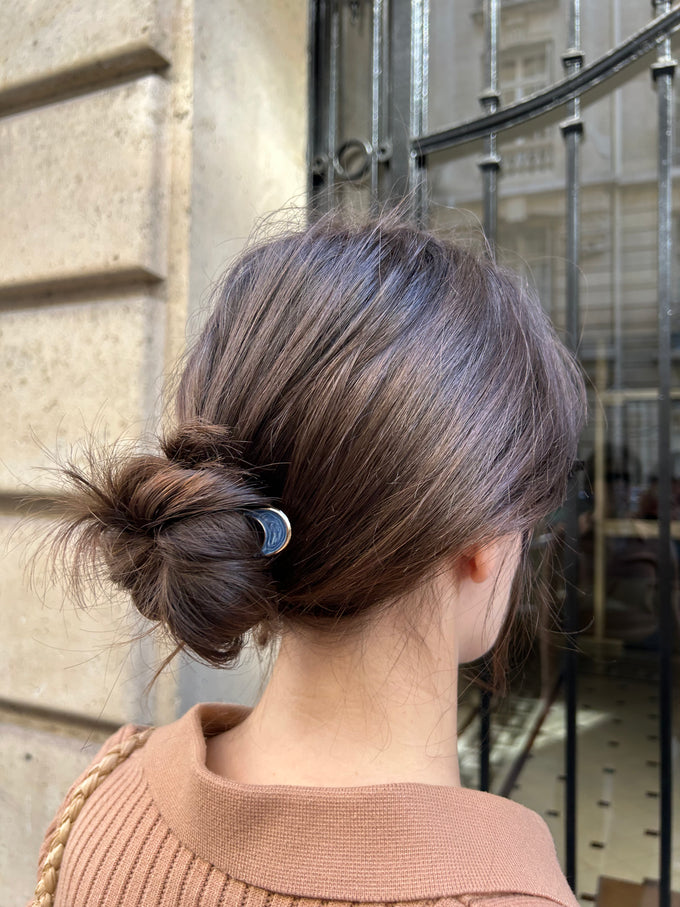 Pince Aelys sur cheveux bouclés